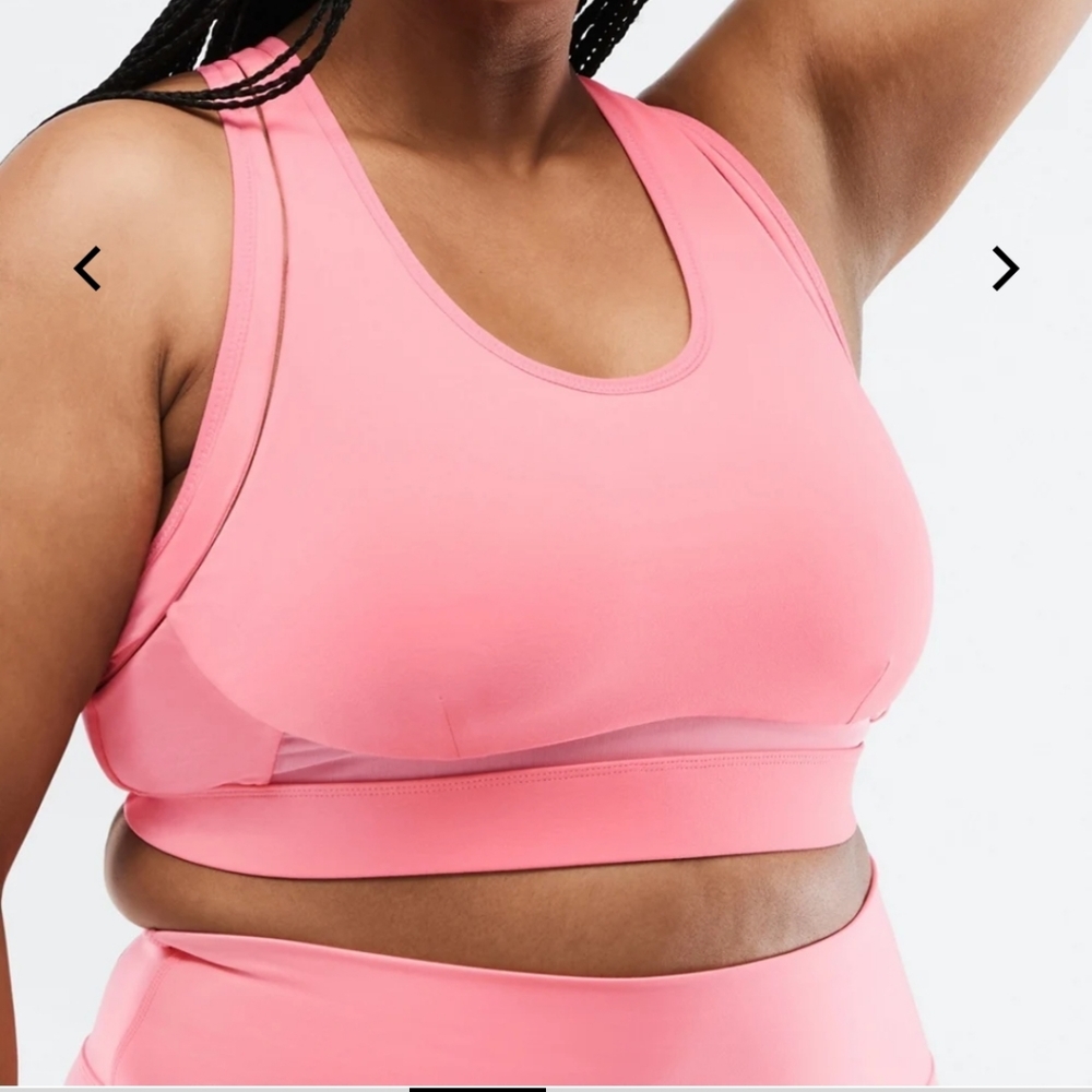 Fabletics Workout Set - Picture 4 of 7